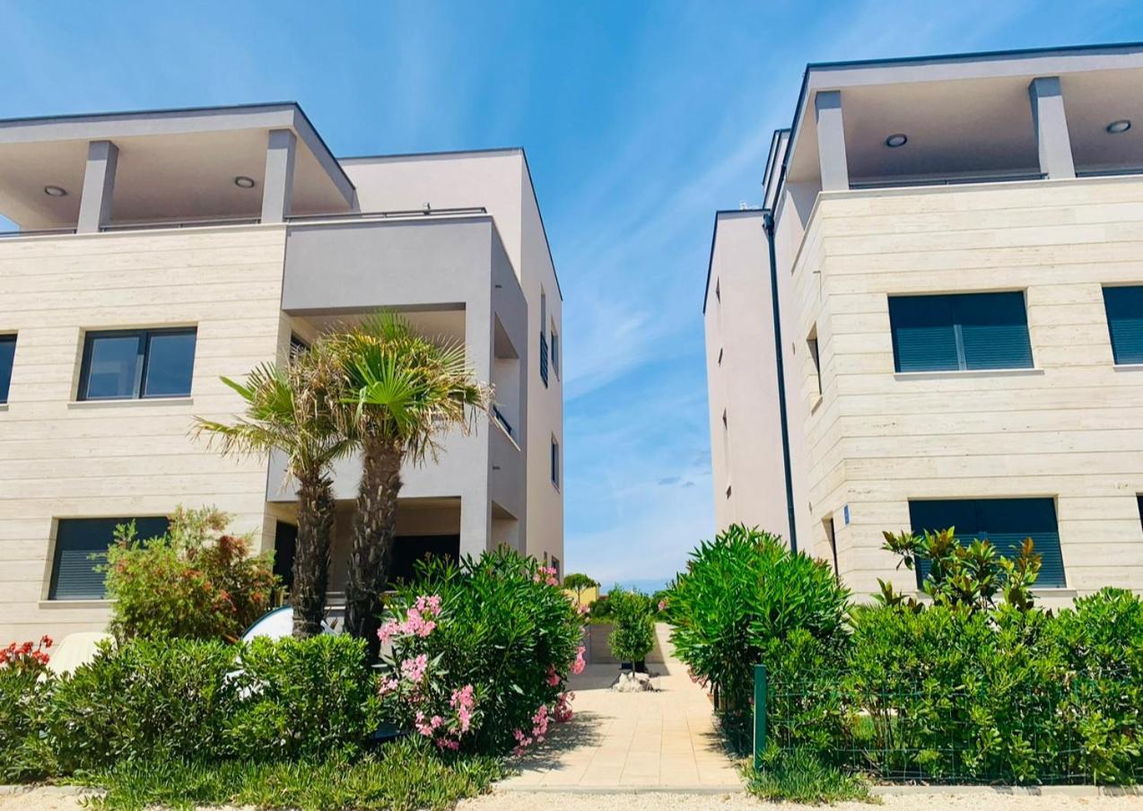 Apartments The Beach Resort Vir Extérieur photo