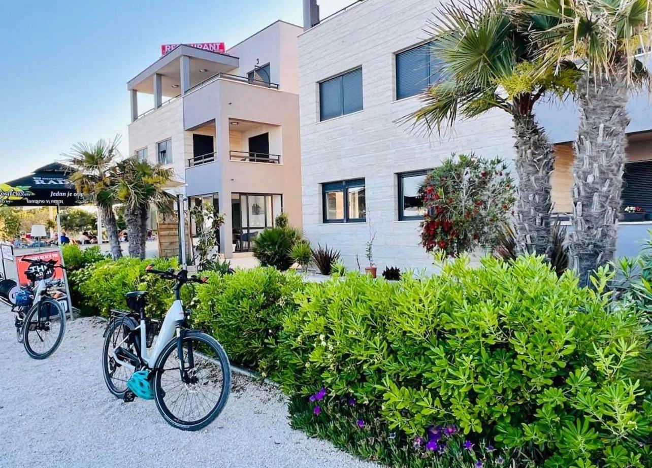 Apartments The Beach Resort Vir Extérieur photo