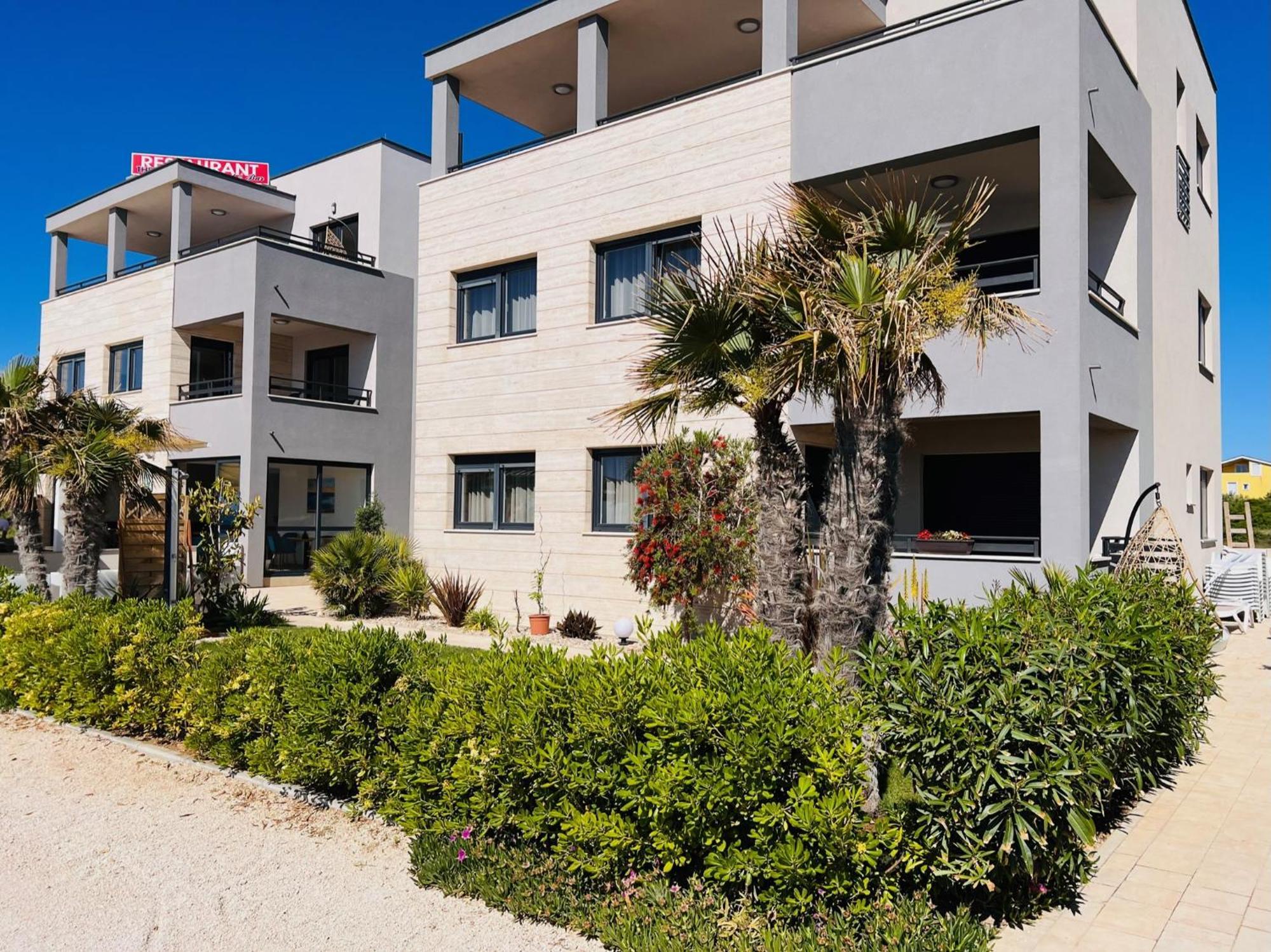 Apartments The Beach Resort Vir Extérieur photo